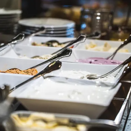 בית הארחה Foresta 4*