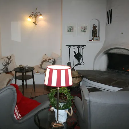 Foresta בית הארחה 4*