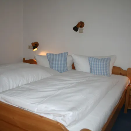 Foresta בית הארחה