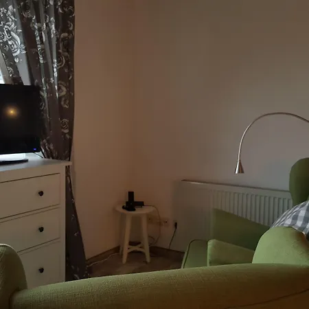 Foresta בית הארחה