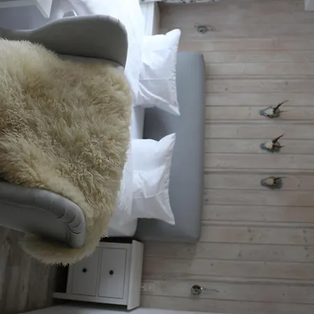 Foresta בית הארחה 4*